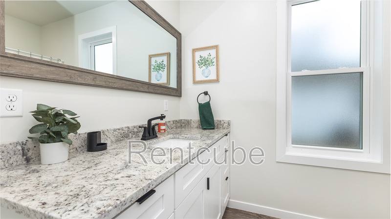 House for rent at 3860 Peru Rd, Dubuque, IA 52001