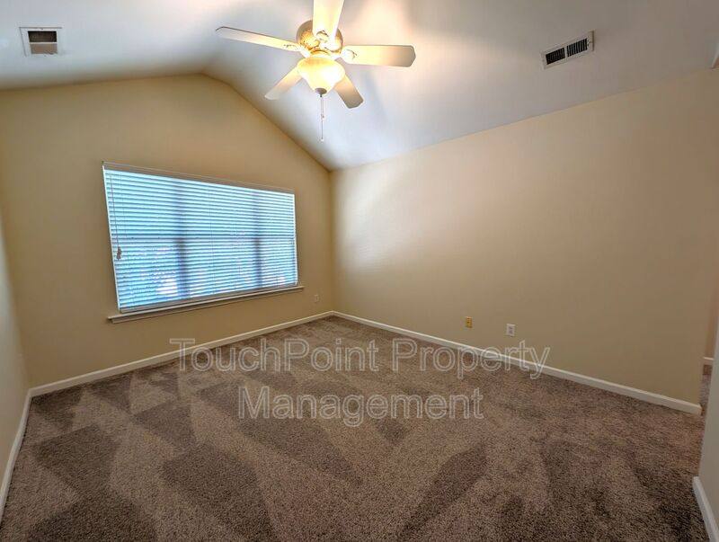 Townhouse for rent at 4283 Glenlea Commons Dr, Charlotte, NC 28216