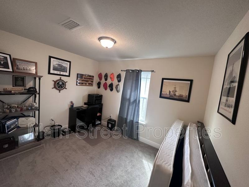 House for rent at 5217 Saufley Field Rd, Pensacola, FL 32526