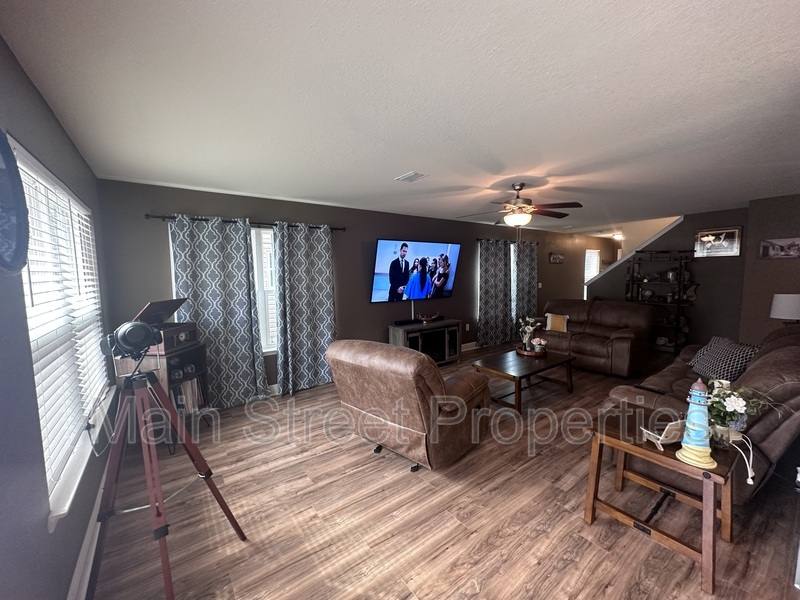 House for rent at 5217 Saufley Field Rd, Pensacola, FL 32526