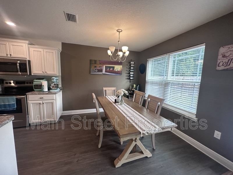 House for rent at 5217 Saufley Field Rd, Pensacola, FL 32526