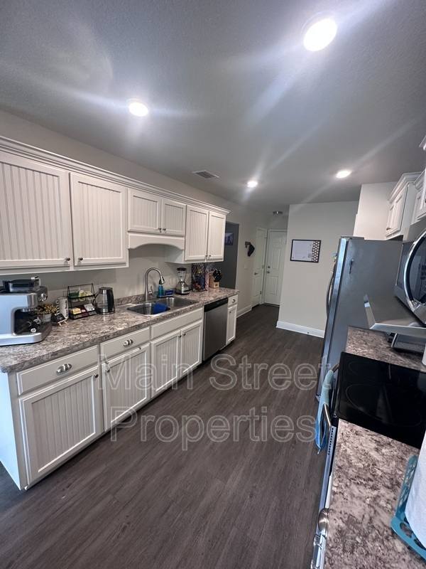 House for rent at 5217 Saufley Field Rd, Pensacola, FL 32526