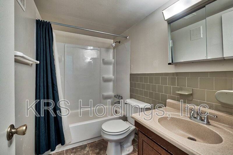Apartment for rent at 7746 Colonial Point Lane #28-B, Gloucester Point, VA 23062