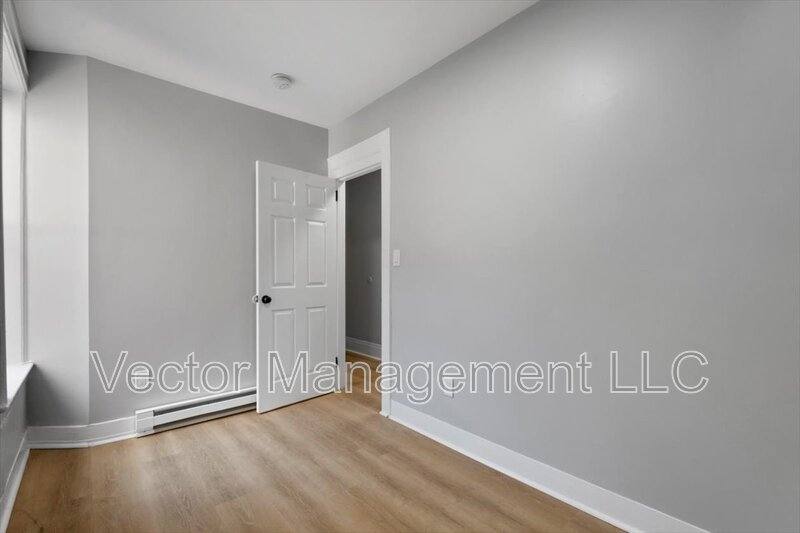Apartment for rent at 1476 Chapel St #301, New Haven, CT 06511