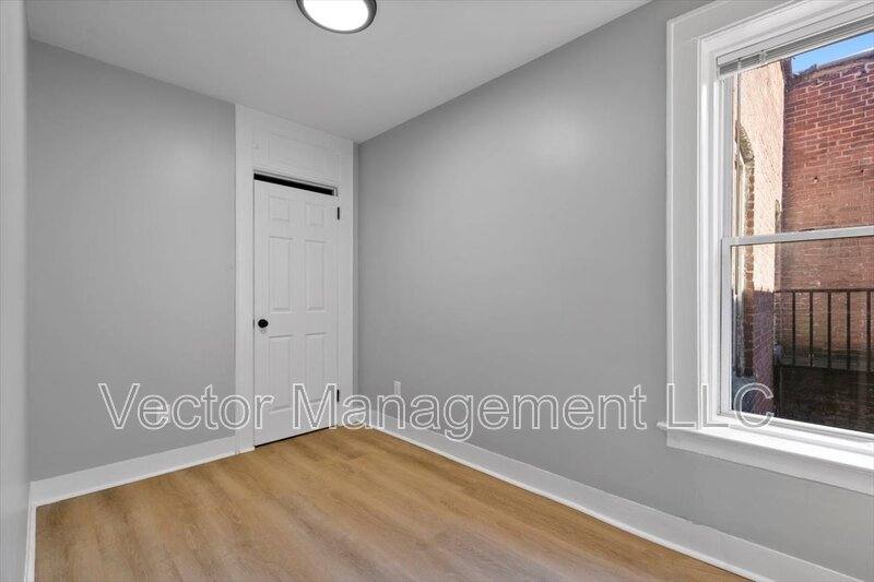 Apartment for rent at 1476 Chapel St #301, New Haven, CT 06511