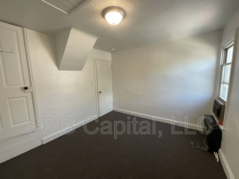 House for rent at 25 Chestnut St, Harrisburg, PA 17113