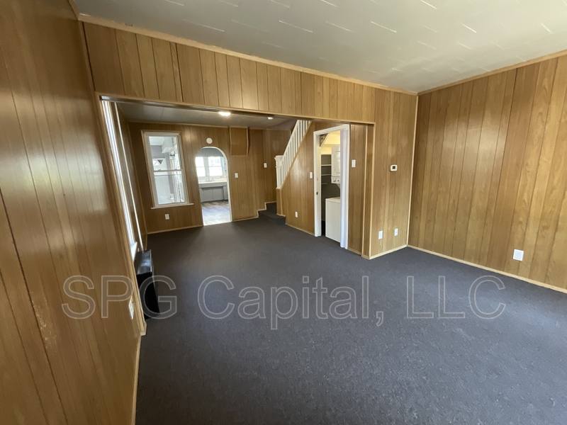 House for rent at 25 Chestnut St, Harrisburg, PA 17113