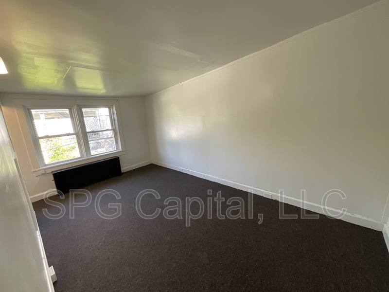 House for rent at 25 Chestnut St, Harrisburg, PA 17113