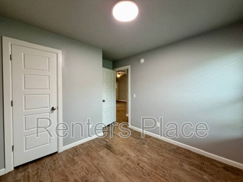 House for rent at 29035 E 153 St S, Coweta, OK 74429