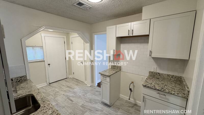 House for rent at 4550 Quince Rd, Memphis, TN 38117