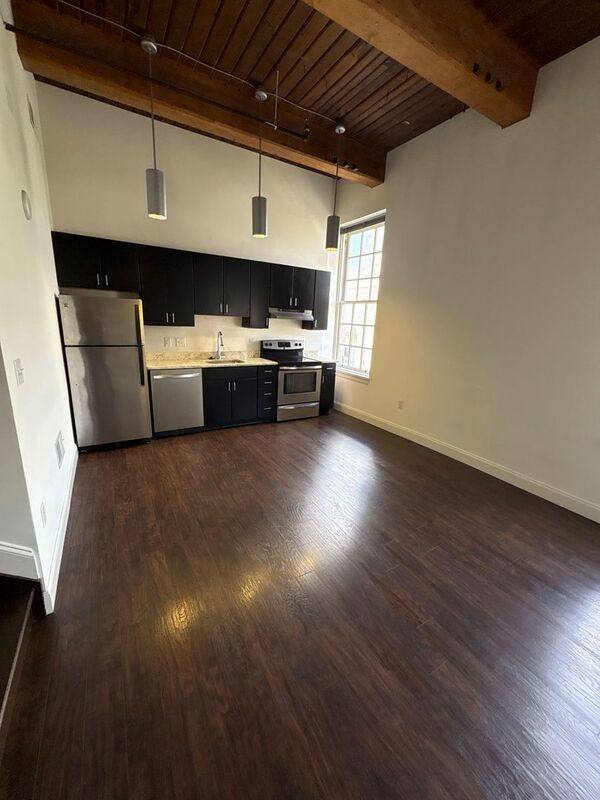 Apartment for rent at 344 N Charles St #403, Baltimore, MD 21201