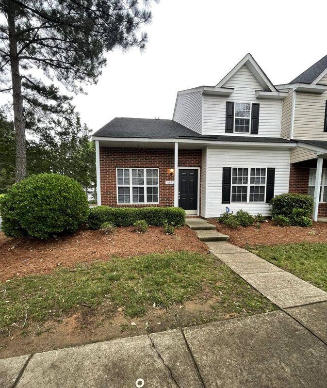 Townhouse for rent at 1870 Birch Heights Court, Charlotte, NC 28213