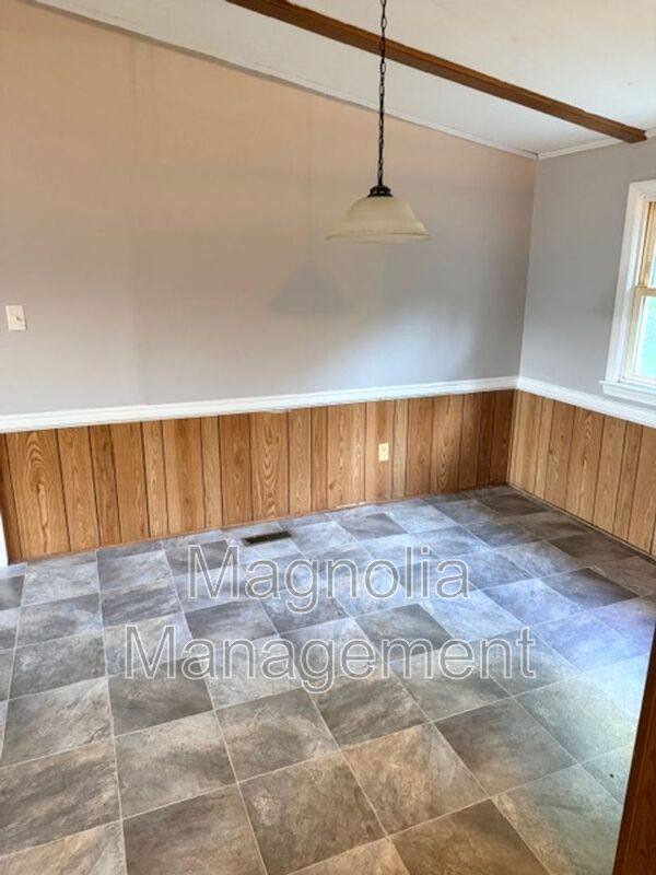 House for rent at 897 Faulkner Town Rd, Henderson, NC 27537