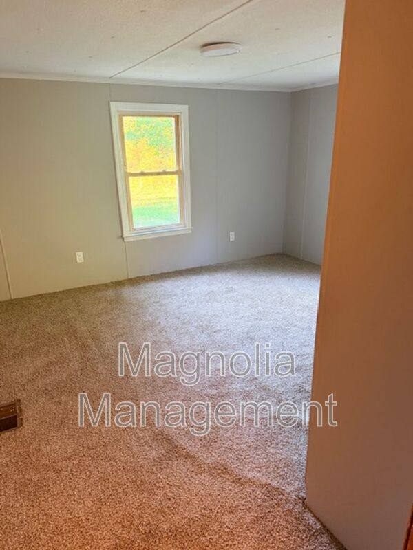 House for rent at 897 Faulkner Town Rd, Henderson, NC 27537