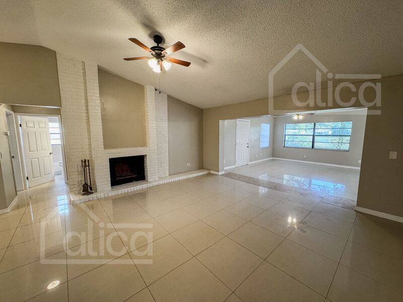 House for rent at 17633 Meadowbridge Dr, Lutz, FL 33549
