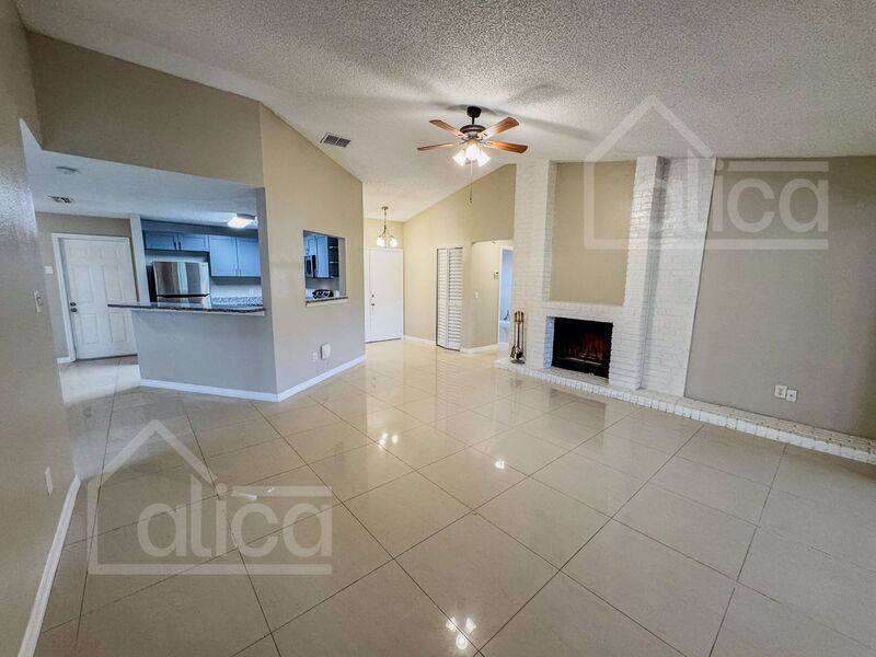 House for rent at 17633 Meadowbridge Dr, Lutz, FL 33549