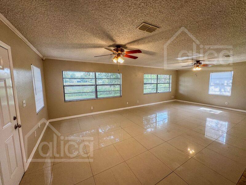 House for rent at 17633 Meadowbridge Dr, Lutz, FL 33549