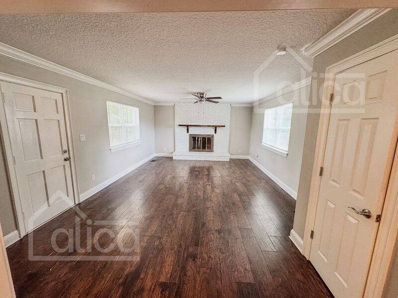 House for rent at 2845 Holly Point Dr, Jacksonville, FL 32277