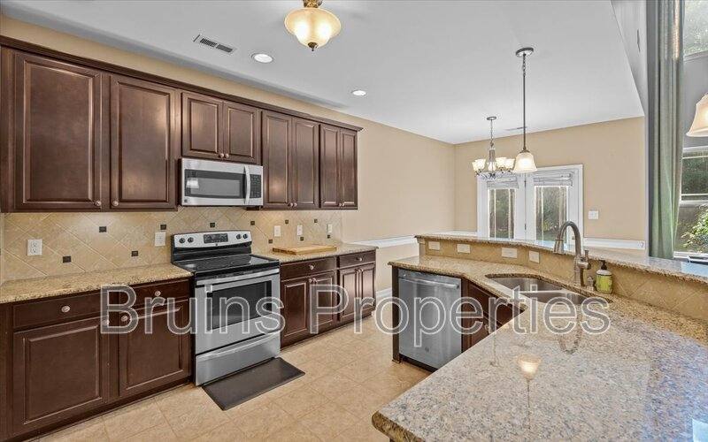 House for rent at 1814 Castle Gate Court, High Point, NC 27265