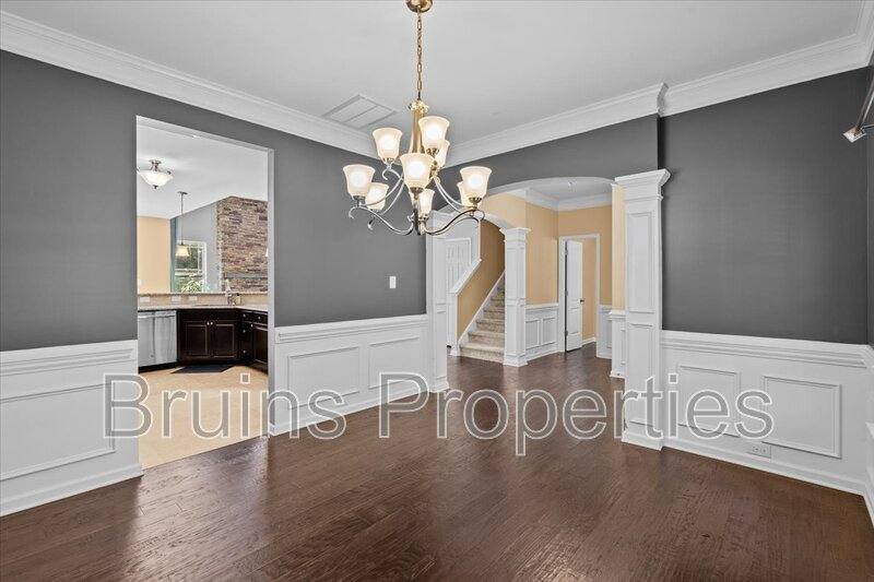House for rent at 1814 Castle Gate Court, High Point, NC 27265