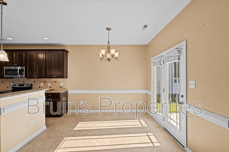 House for rent at 1814 Castle Gate Court, High Point, NC 27265