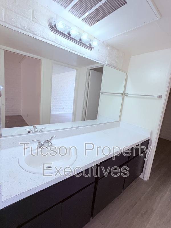 Apartment for rent at 20 N Leonora Ave #111, Tucson, AZ 85711