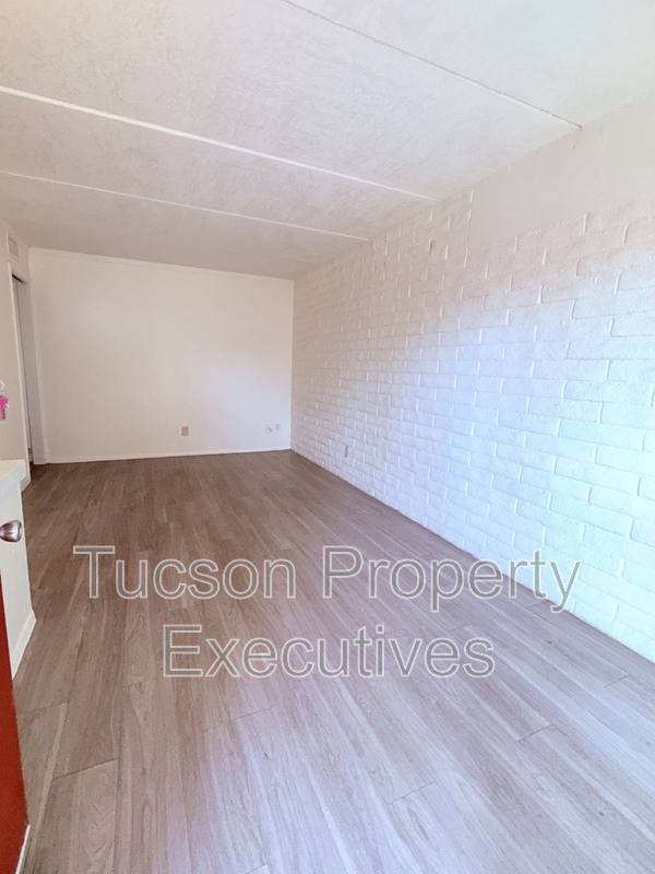 Apartment for rent at 20 N Leonora Ave #111, Tucson, AZ 85711