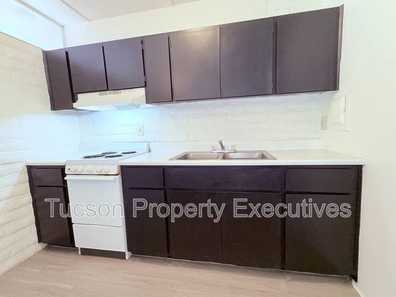 Apartment for rent at 20 N Leonora Ave #111, Tucson, AZ 85711