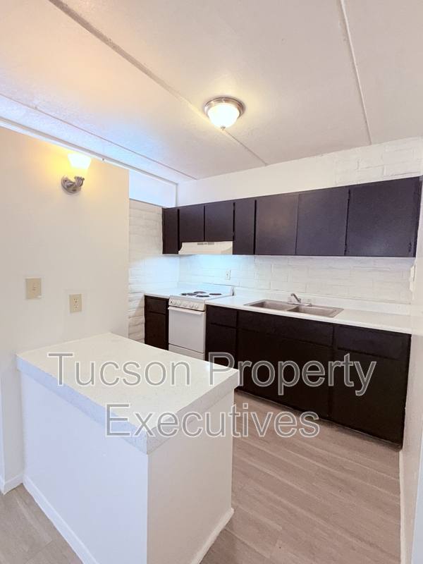 Apartment for rent at 20 N Leonora Ave #111, Tucson, AZ 85711