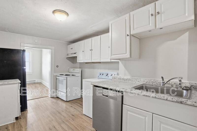 Apartment for rent at 13 N Maryland Ave #2, Brunswick, MD 21716