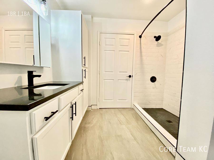 Condo for rent at 202 W 5th St #203, Kansas City, MO 64106