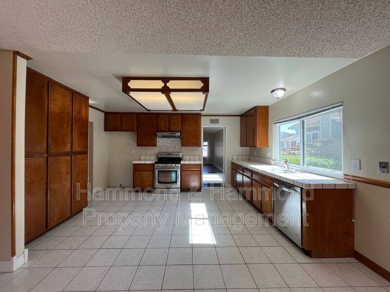 House for rent at 2534 Roxy St, Simi Valley, CA 93065