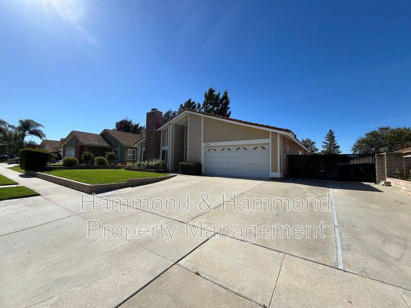 House for rent at 2534 Roxy St, Simi Valley, CA 93065
