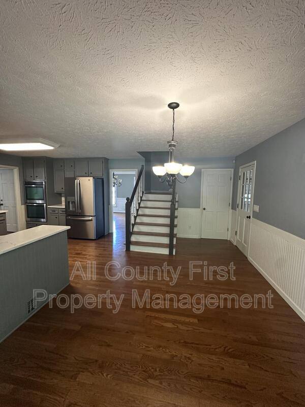 House for rent at 5621 Shadow View Dr, Stone Mountain, GA 30087