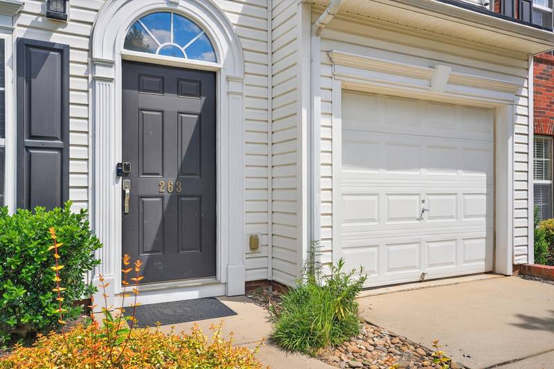 Townhouse for rent at 263 Hadley Commons Dr #1, Mauldin, SC 29662