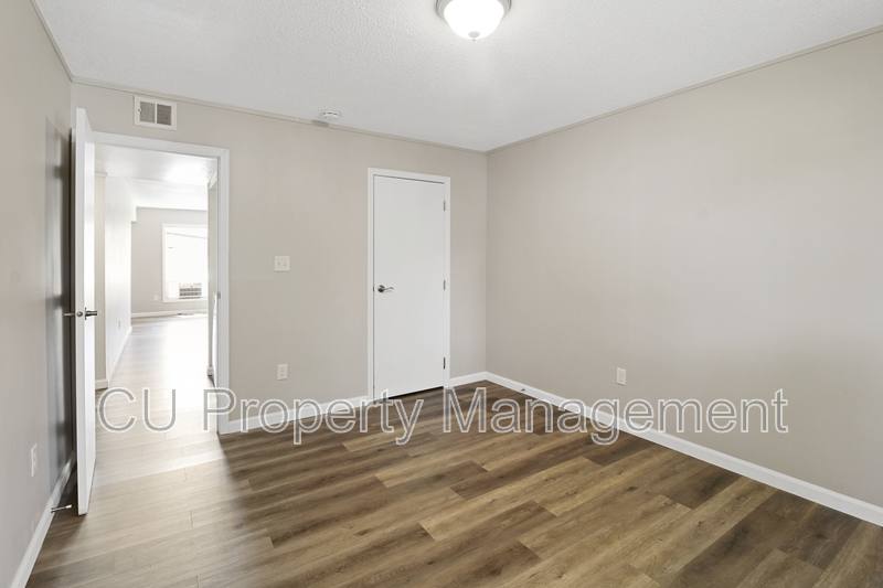 Apartment for rent at 1601 N Willow Rd #301, Urbana, IL 61801