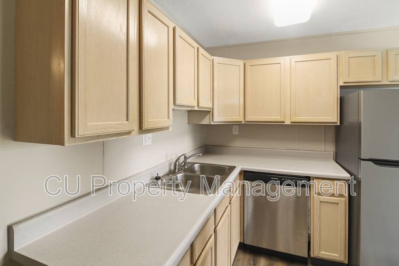 Apartment for rent at 1601 N Willow Rd #301, Urbana, IL 61801