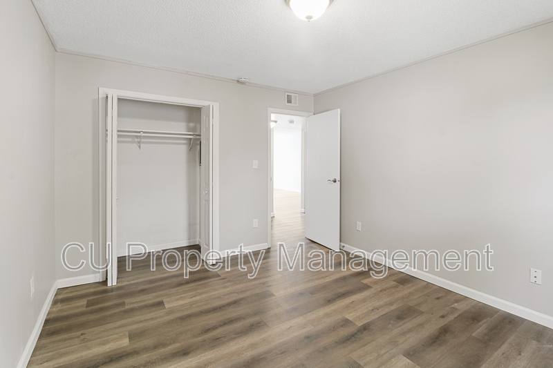 Apartment for rent at 1601 N Willow Rd #301, Urbana, IL 61801