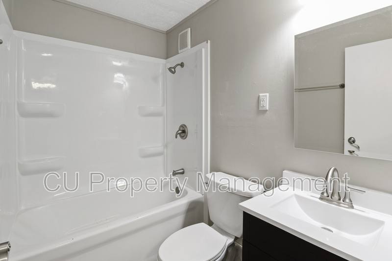 Apartment for rent at 1601 N Willow Rd #301, Urbana, IL 61801
