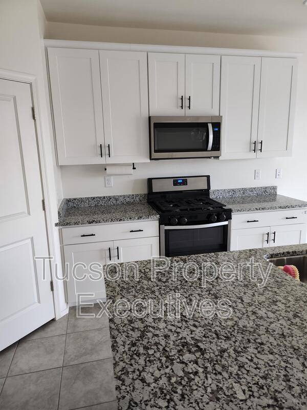 House for rent at 6391 E Calle Hora Cero, Tucson, AZ 85756