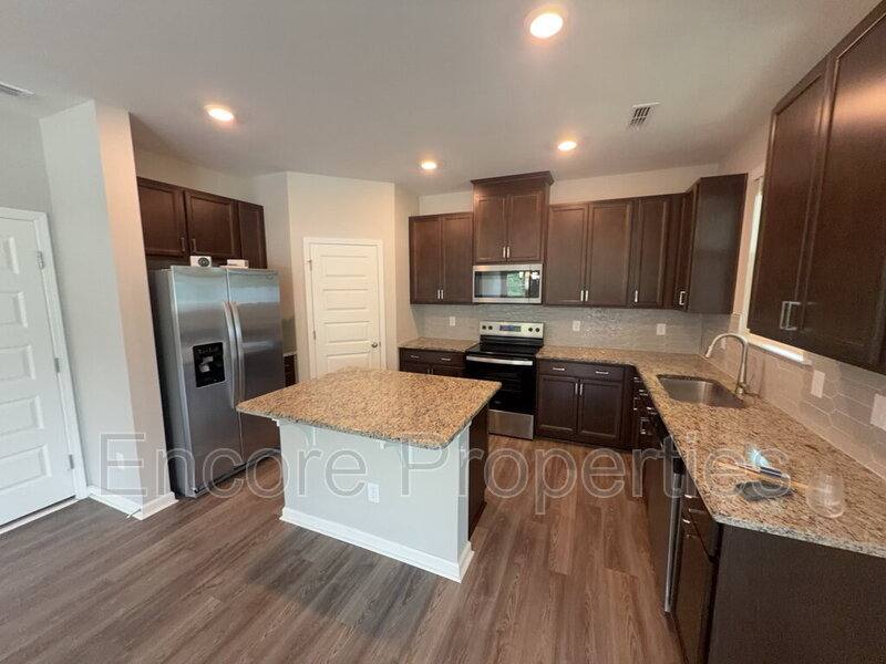 House for rent at 7704 Chestnut Creek Court, Willow Spring, NC 27592