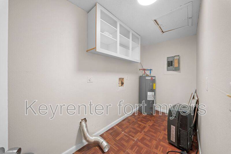 Apartment for rent at 5551 5th Ave, Fort Myers, FL 33907