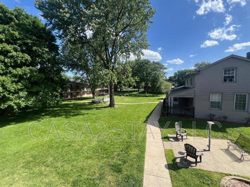 Apartment for rent at 2137 St Johns Place, Louisville, KY 40210