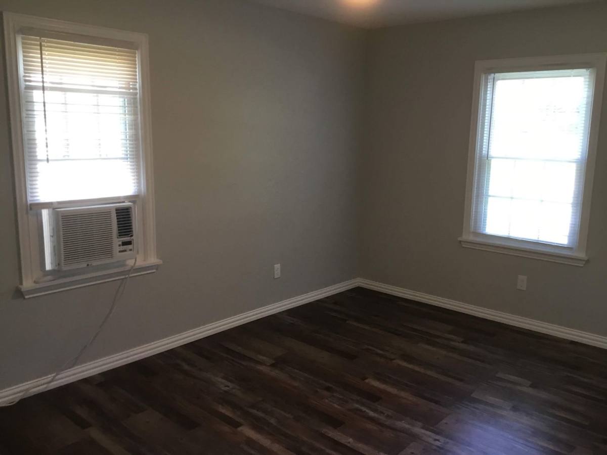House for rent at 305 Babb Dr, Oklahoma City, OK 73110