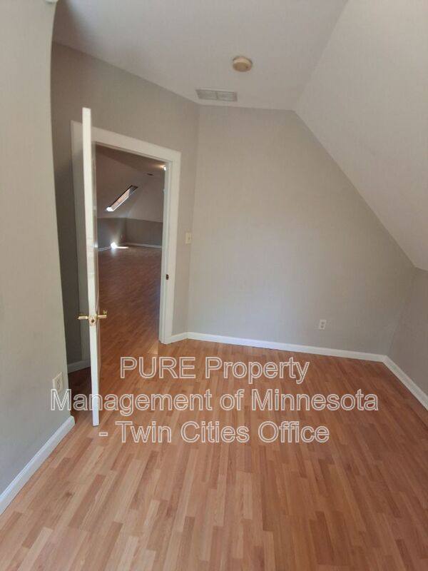 Apartment for rent at 140 Belvidere St W #1, Saint Paul, MN 55118