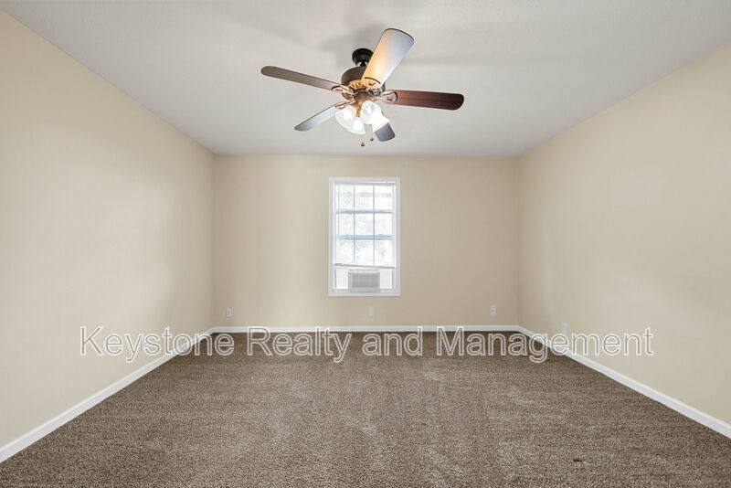 Townhouse for rent at 2331 Raleigh Court, Clarksville, TN 37043
