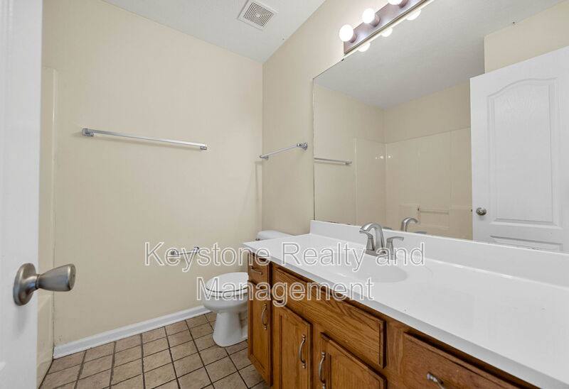 Townhouse for rent at 2331 Raleigh Court, Clarksville, TN 37043