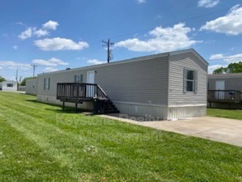 House for rent at 810 Monroe Lane, Oak Grove, KY 42262