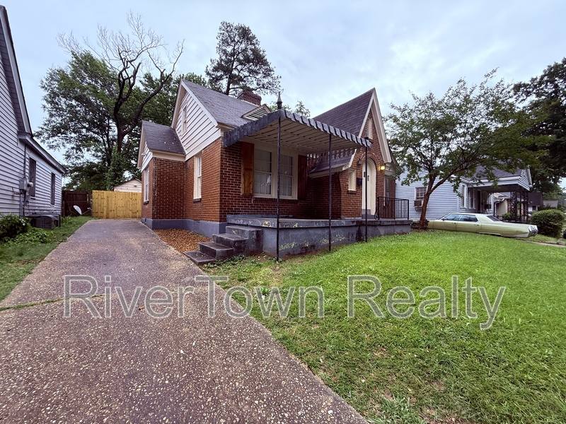 House for rent at 1026 Stonewall St, Memphis, TN 38107