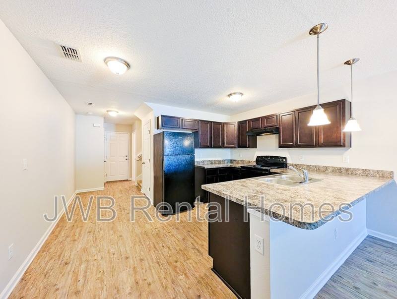 Townhouse for rent at 8443 McGirts Village Lane, Jacksonville, FL 32210